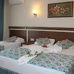 מלון West Park 4*