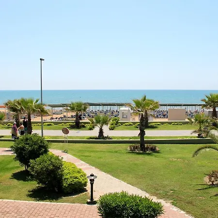 West Park فندق 4*