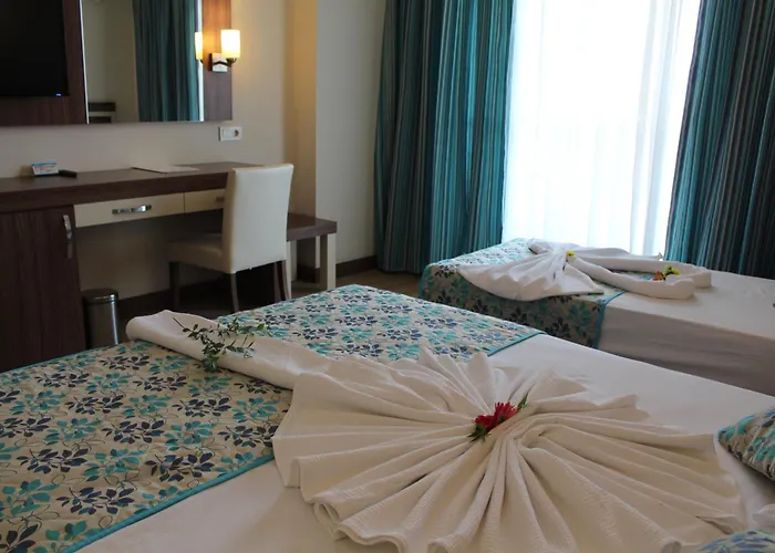 West Park Hotell Side