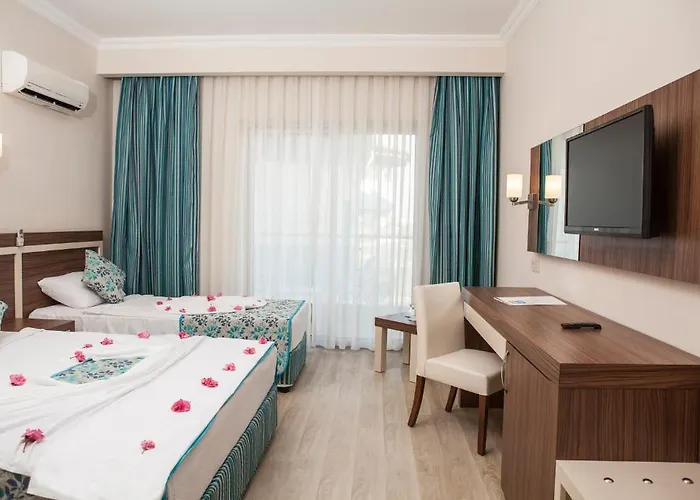 West Park Hotell Side