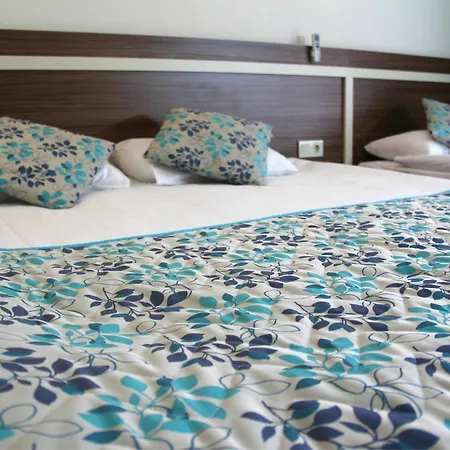 West Park Szálloda 4*