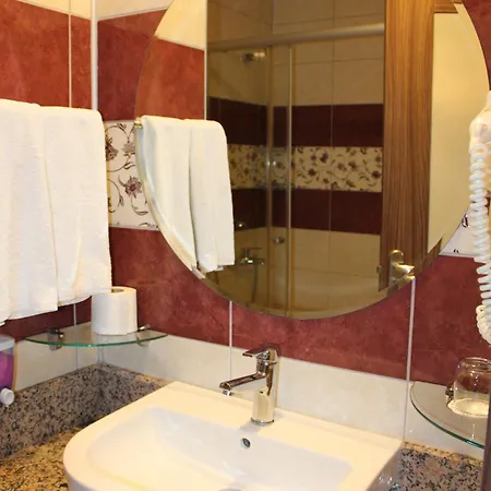 偏西园大酒店 锡德